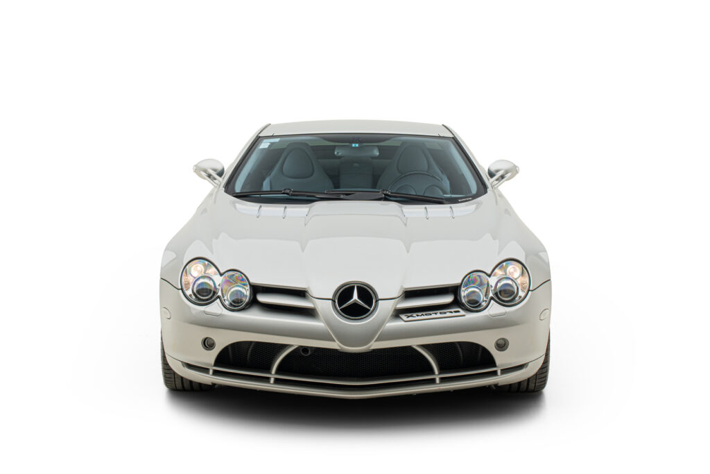 Mercedes-Benz SLR McLaren (Silver/White)